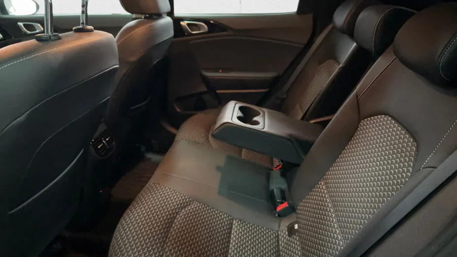 KIA XCeed XCeed 1.5 T-GDI Business Line DCT