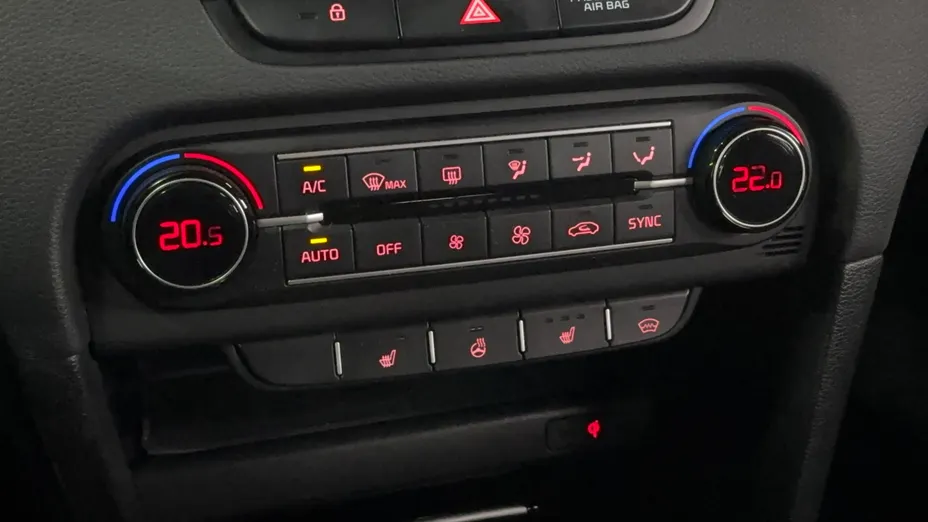 KIA XCeed XCeed 1.5 T-GDI Business Line DCT