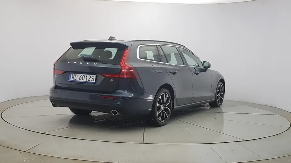 VOLVO V60 V60 B4 D Momentum Pro aut
