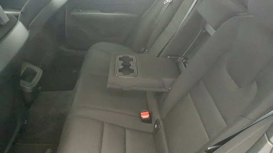 VOLVO V60 V60 B4 D Momentum Pro aut