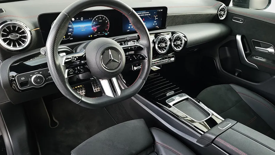 MERCEDES-BENZ CLA CLA 200 mHEV AMG Line 7G-DCT