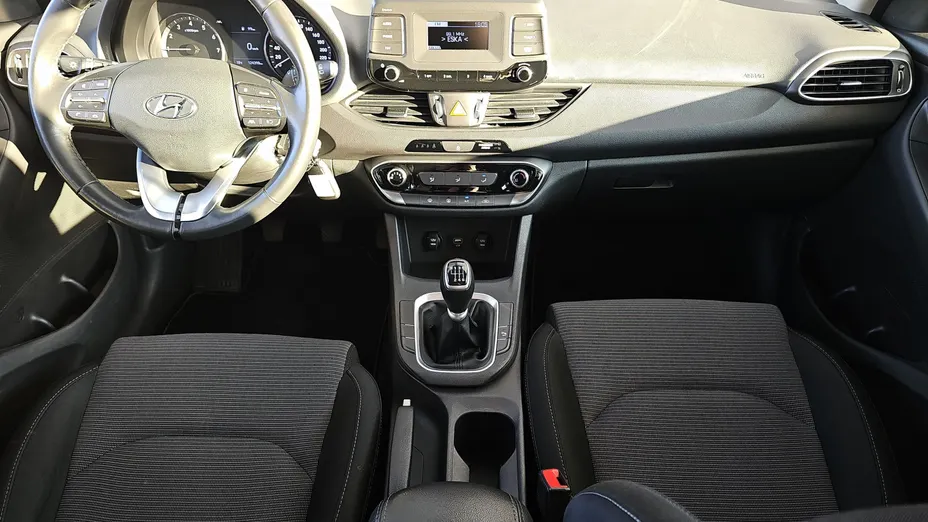 HYUNDAI i30 i30 1.5 DPI Classic +