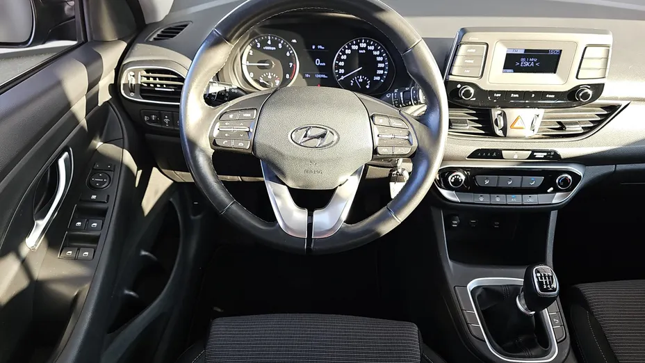 HYUNDAI i30 i30 1.5 DPI Classic +