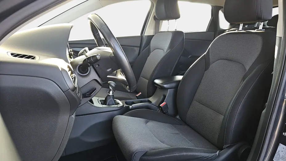 HYUNDAI i30 i30 1.5 DPI Classic +