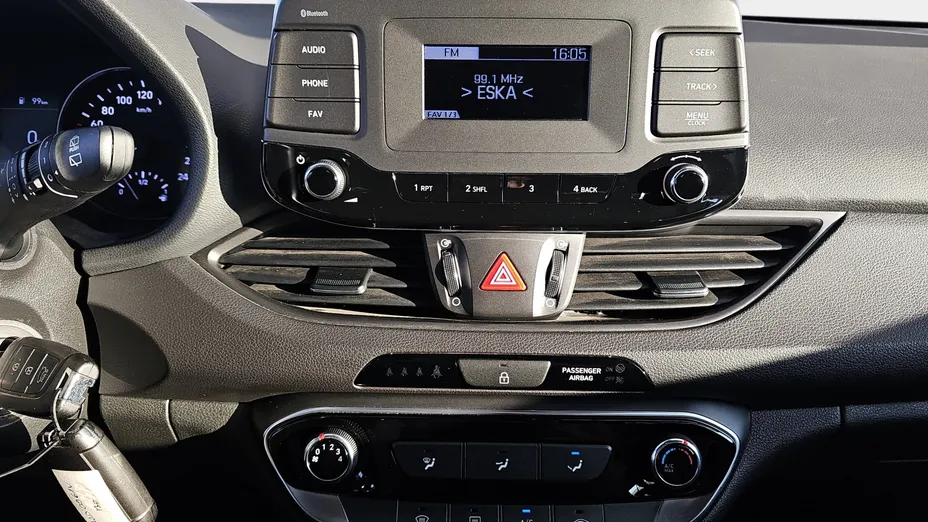 HYUNDAI i30 i30 1.5 DPI Classic +