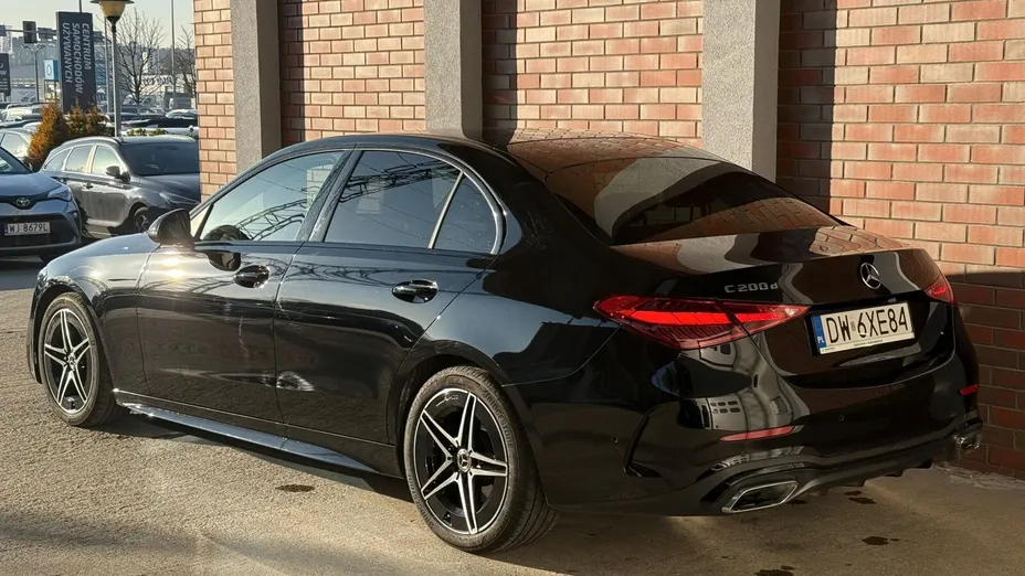 MERCEDES-BENZ C Klasa C 200 d mHEV AMG