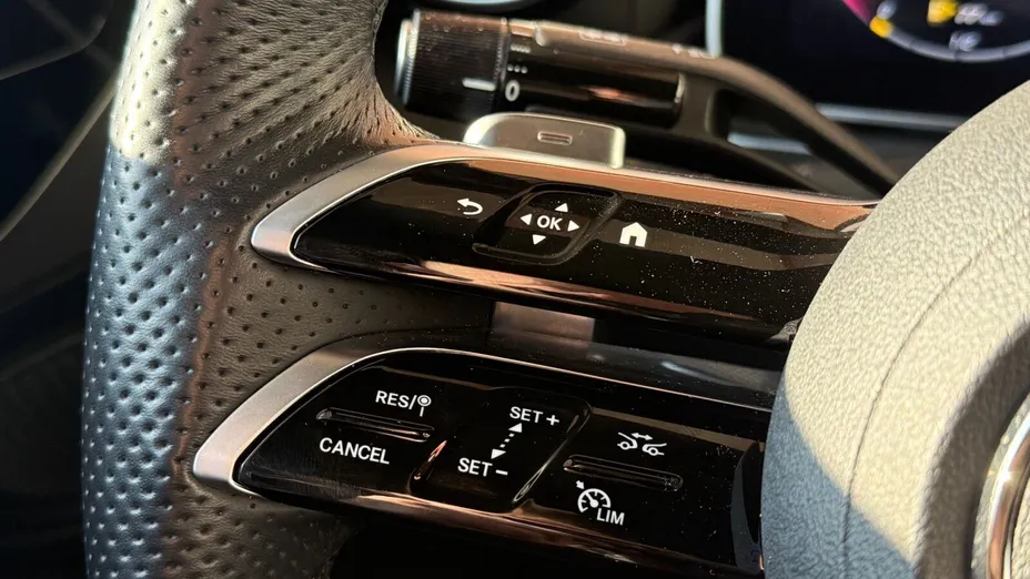 MERCEDES-BENZ C Klasa C 200 d mHEV AMG