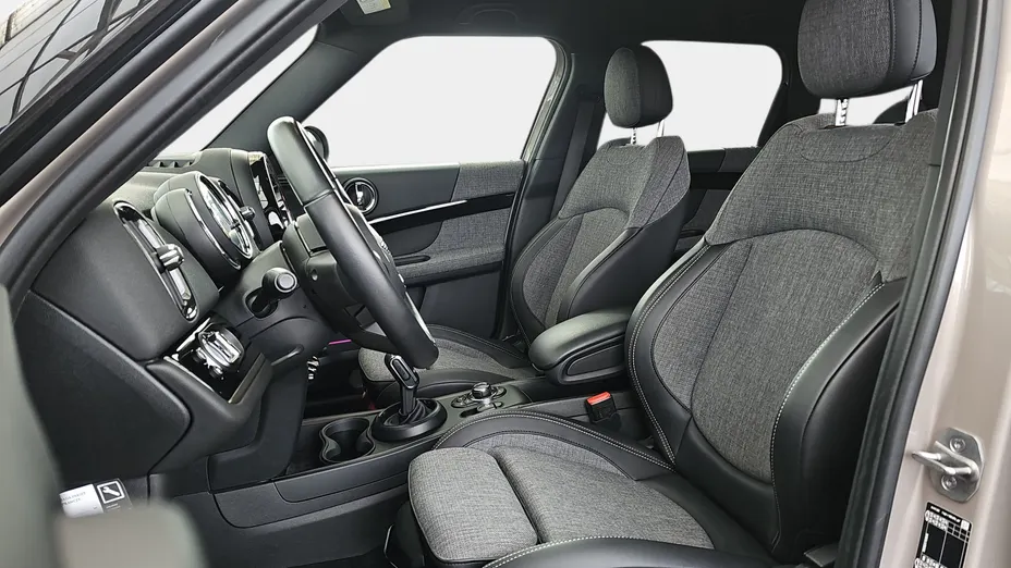 MINI [BMW] Countryman Cooper Classic Trim aut