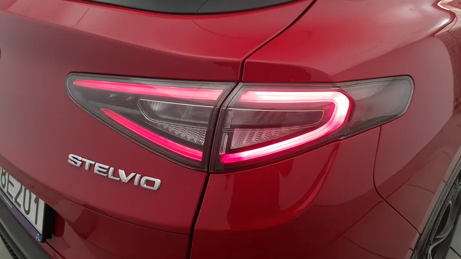 ALFA ROMEO Stelvio Stelvio 2.0 Turbo Veloce Q4 aut