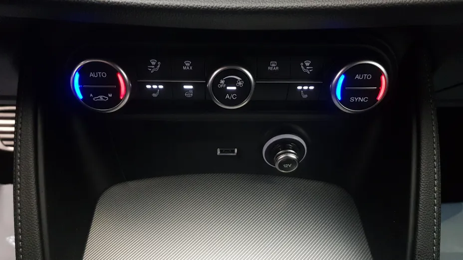 ALFA ROMEO Stelvio Stelvio 2.0 Turbo Veloce Q4 aut