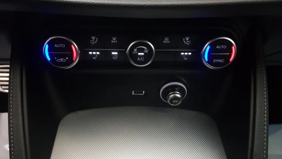 ALFA ROMEO Stelvio Stelvio 2.0 Turbo Veloce Q4 aut