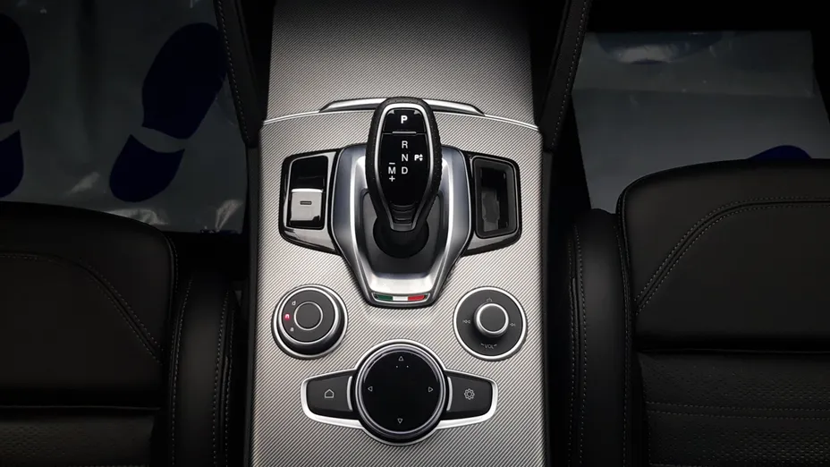 ALFA ROMEO Stelvio Stelvio 2.0 Turbo Veloce Q4 aut