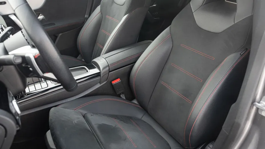 MERCEDES-BENZ CLA CLA 200 mHEV AMG Line 7G-DCT