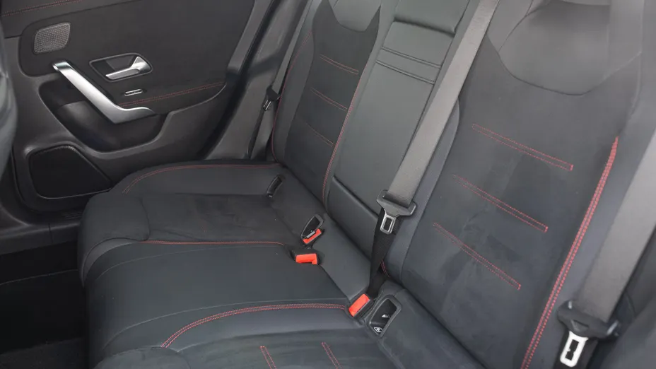 MERCEDES-BENZ CLA CLA 200 mHEV AMG Line 7G-DCT