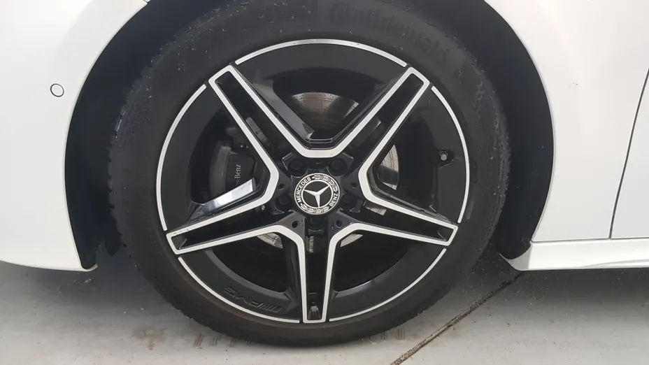 MERCEDES-BENZ A Klasa A 200 AMG Line 7G-DCT