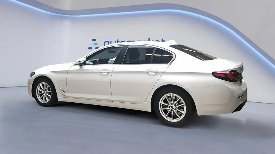 BMW Seria 5 520d mHEV aut