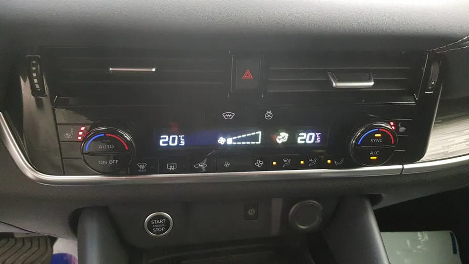 NISSAN Qashqai Qashqai 1.3 DIG-T mHEV Tekna Xtronic