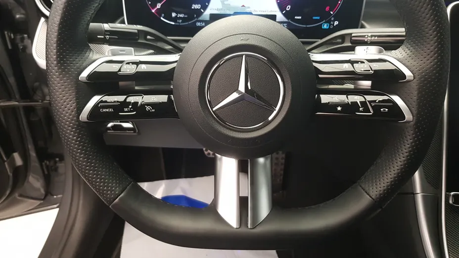 MERCEDES-BENZ C Klasa C 220 d mHEV 4-Matic AMG