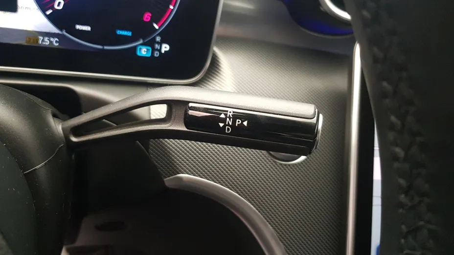 MERCEDES-BENZ C Klasa C 220 d mHEV 4-Matic AMG