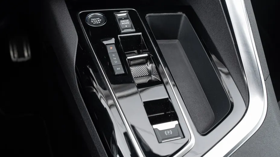 PEUGEOT 3008 3008 1.5 BlueHDi GT S&S EAT8