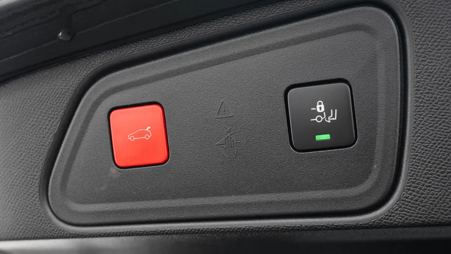 PEUGEOT 3008 3008 1.5 BlueHDi GT S&S EAT8