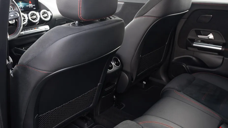 MERCEDES-BENZ EQA EQA 250 66.5kWh AMG Line