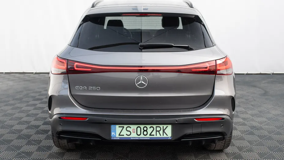 MERCEDES-BENZ EQA EQA 250 66.5kWh AMG Line