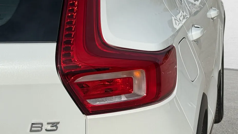 VOLVO XC40 XC40 B3 Core aut