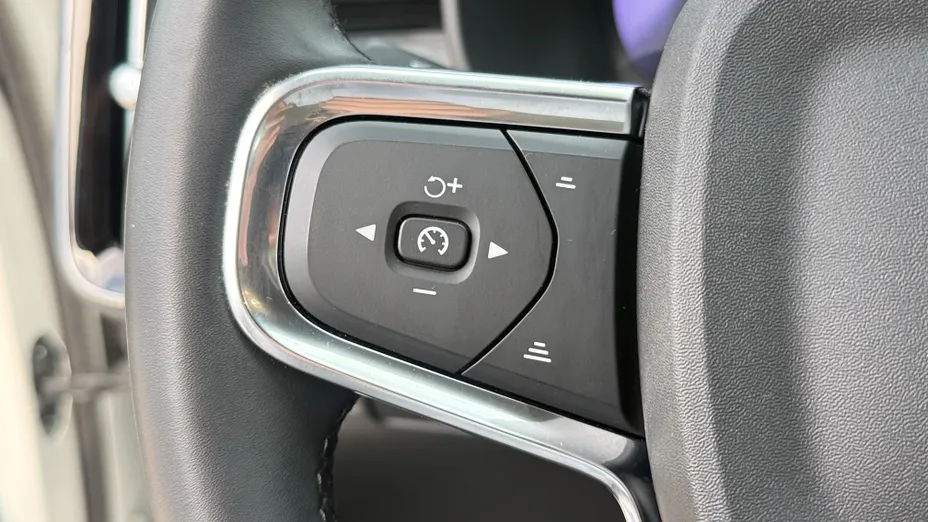 VOLVO XC40 XC40 B3 Core aut
