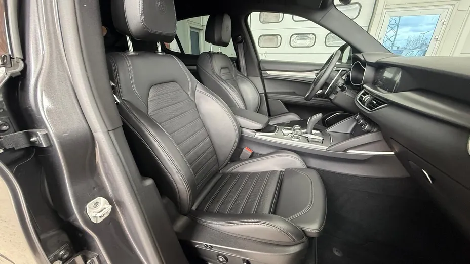 ALFA ROMEO Stelvio Stelvio 2.0 Turbo Veloce Q4 aut
