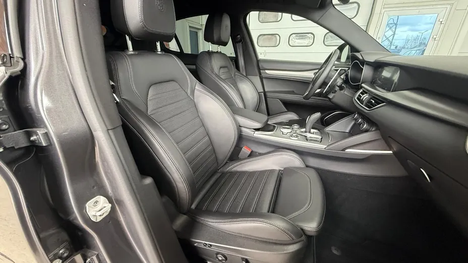 ALFA ROMEO Stelvio Stelvio 2.0 Turbo Veloce Q4 aut