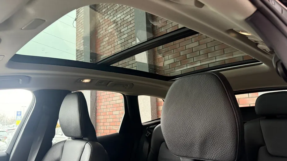 VOLVO XC60 XC60 B5 B AWD Plus Dark aut