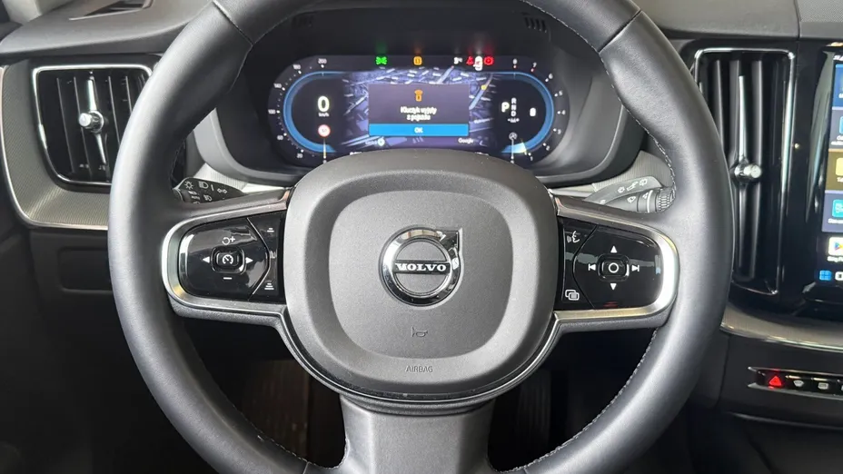 VOLVO XC60 XC60 B5 B AWD Plus Dark aut