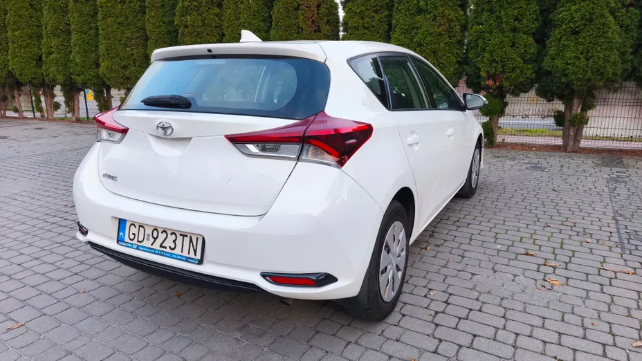 TOYOTA Auris Auris 1.33 VVT-i Active