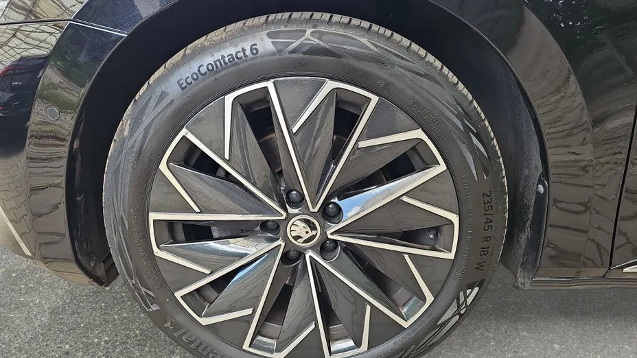SKODA Superb Superb 2.0 TSI L&K DSG