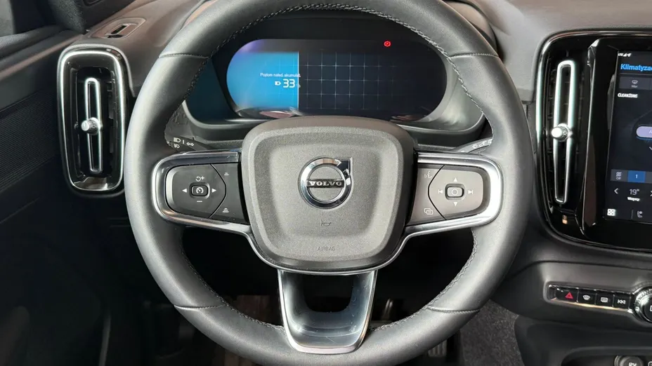VOLVO XC40 XC40 73kWh P6 Recharge Plus aut