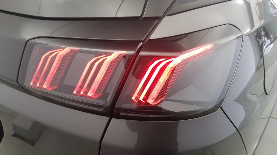 PEUGEOT 3008 3008 1.2 PureTech Allure Pack S&S EAT8