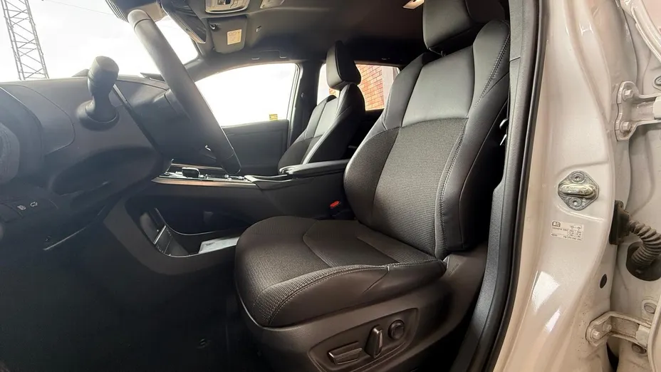 TOYOTA bZ4X bZ4X 71.4kWh Prestige