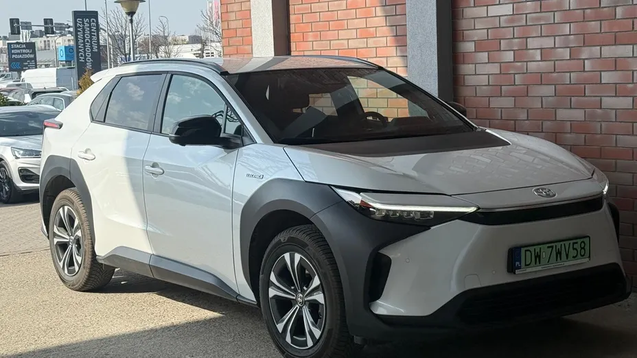 TOYOTA bZ4X bZ4X 71.4kWh Prestige