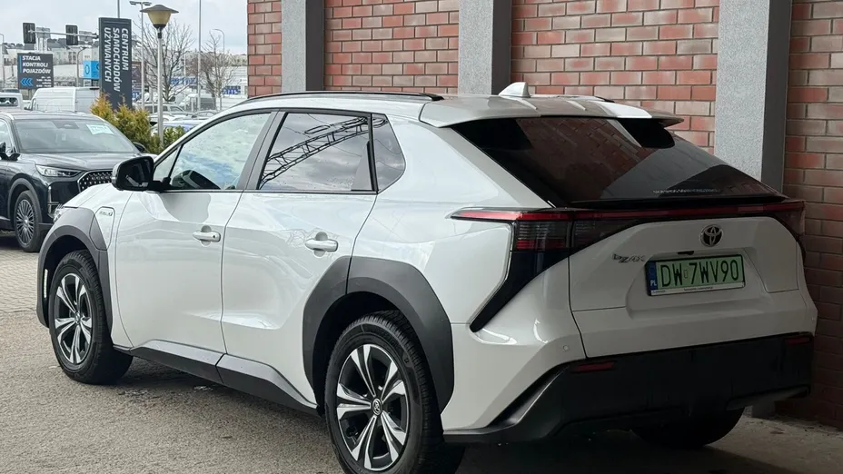 TOYOTA bZ4X bZ4X 71.4kWh Prestige