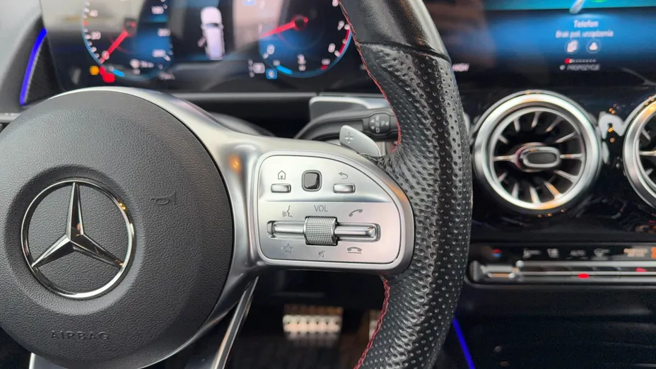 MERCEDES-BENZ GLB GLB 250 4-Matic AMG Line 8G-DCT