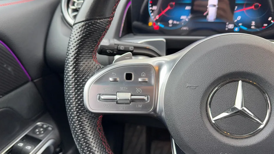 MERCEDES-BENZ GLB GLB 250 4-Matic AMG Line 8G-DCT