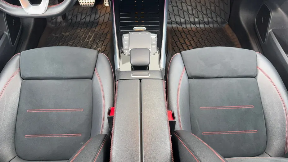 MERCEDES-BENZ GLB GLB 250 4-Matic AMG Line 8G-DCT