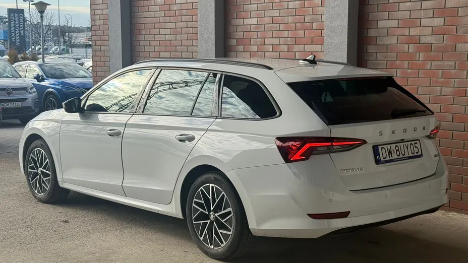 SKODA Octavia Octavia 1.5 TSI e-Tec Ambition DSG