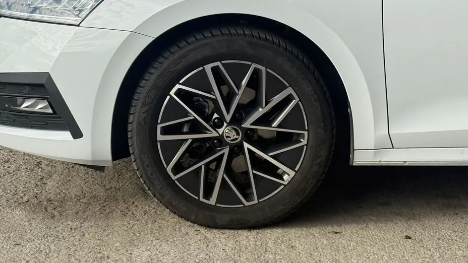 SKODA Octavia Octavia 1.5 TSI e-Tec Ambition DSG