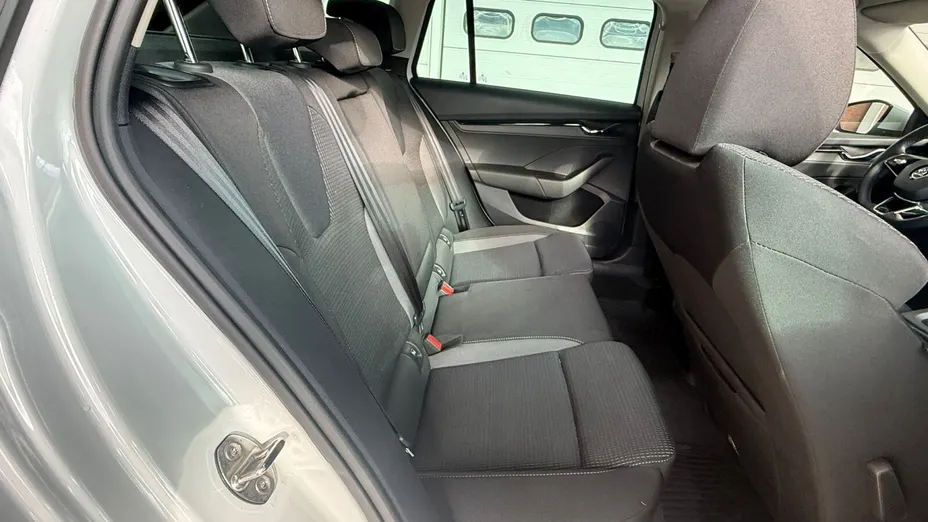 SKODA Octavia Octavia 1.5 TSI e-Tec Ambition DSG