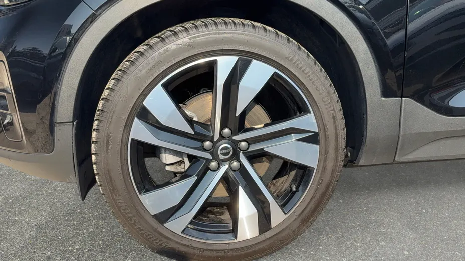 VOLVO XC40 XC40 B4 AWD Plus Dark aut