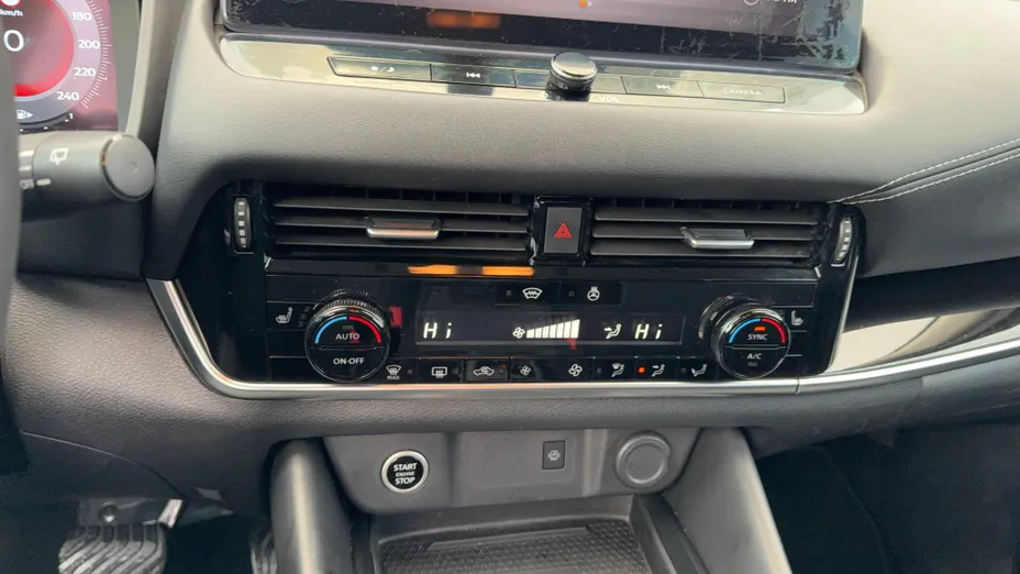 NISSAN Qashqai Qashqai 1.3 DIG-T mHEV N-Connecta Xtronic