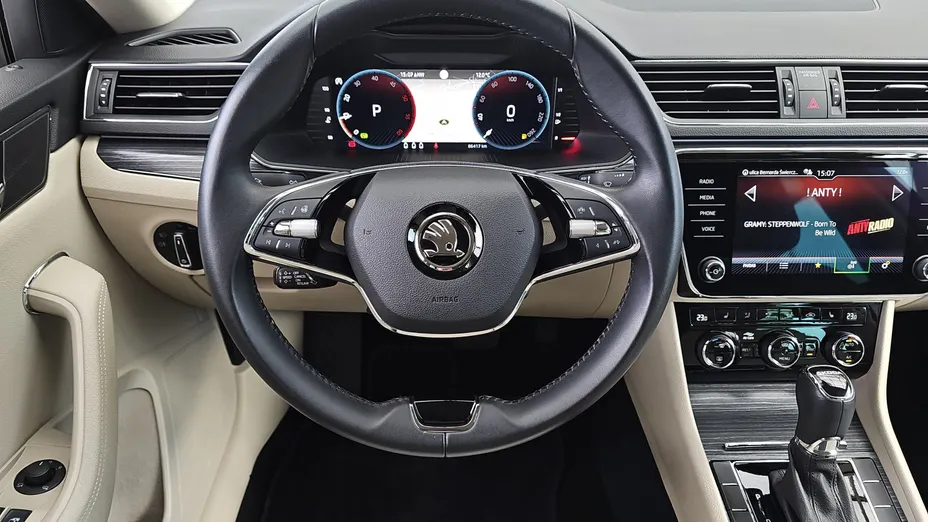 SKODA Superb Superb 2.0 TDI SCR Style DSG