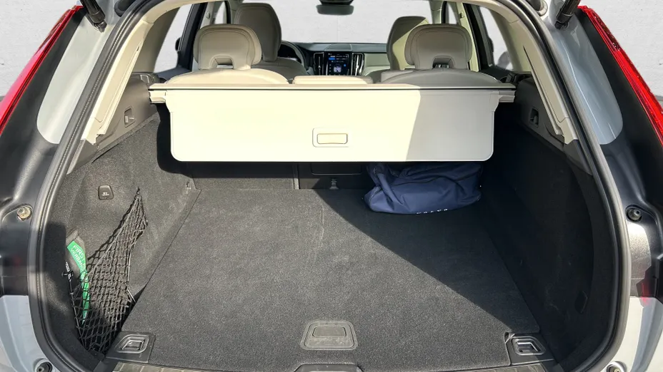 VOLVO XC60 XC60 B5 B AWD Plus Dark aut